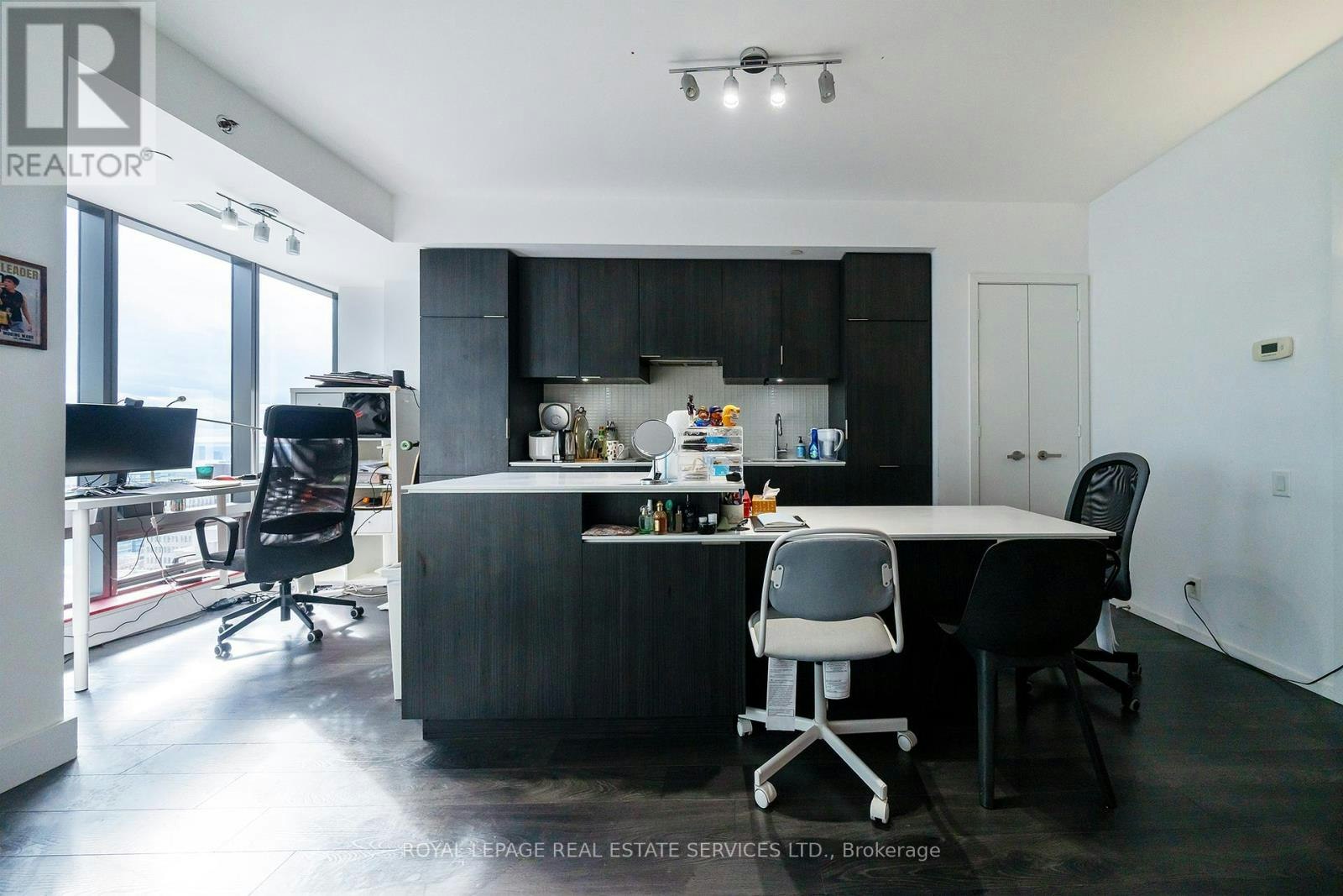 3704-5 St. Joseph Street, Toronto, ON, M4Y 1J6 - 6