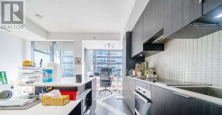 3704-5 St. Joseph Street, Toronto, ON, M4Y 1J6 - 7