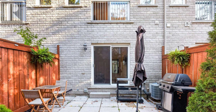 2453 Scholars Common, Burlington, ON, L7P 2W2 - 47