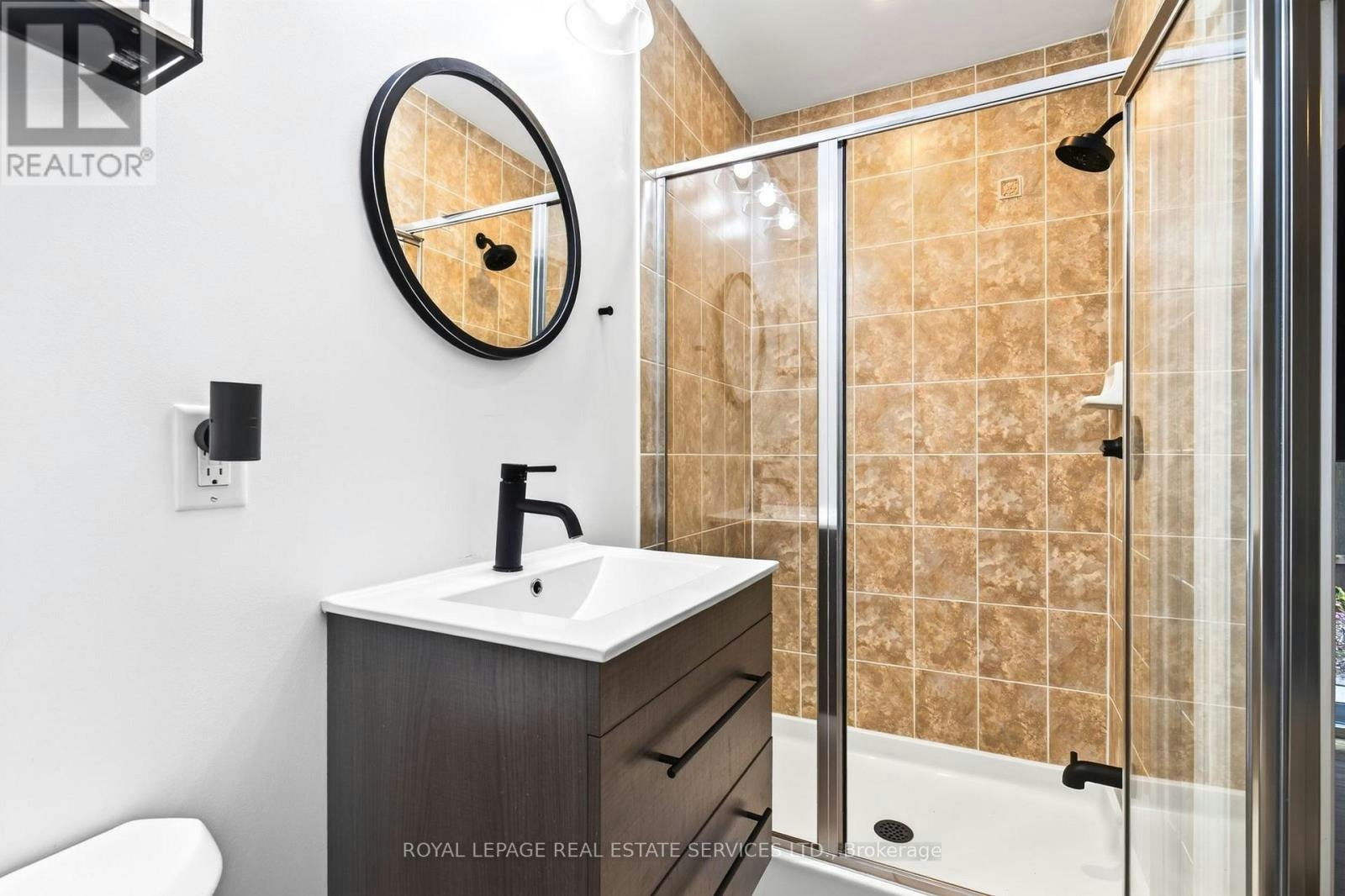 2453 Scholars Common, Burlington, ON, L7P 2W2 - 46