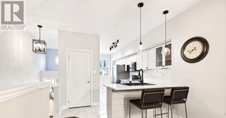 2453 Scholars Common, Burlington, ON, L7P 2W2 - 5