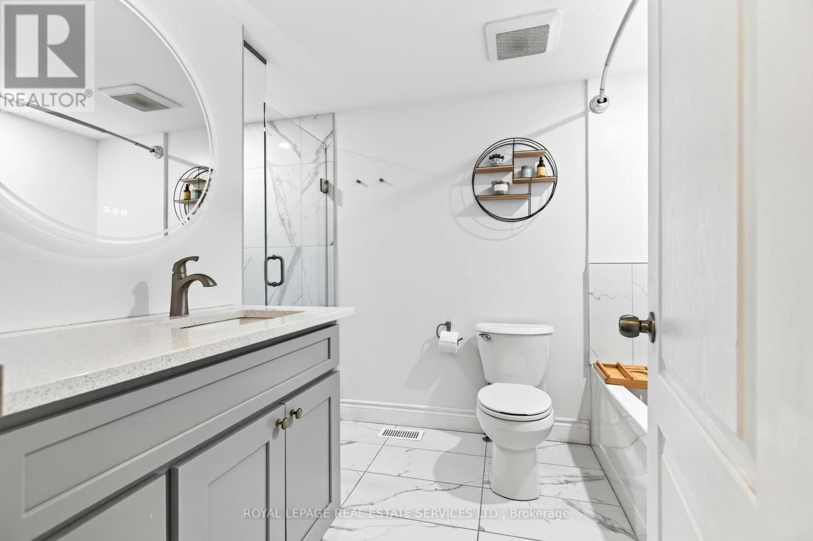 2453 Scholars Common, Burlington, ON, L7P 2W2 - 32