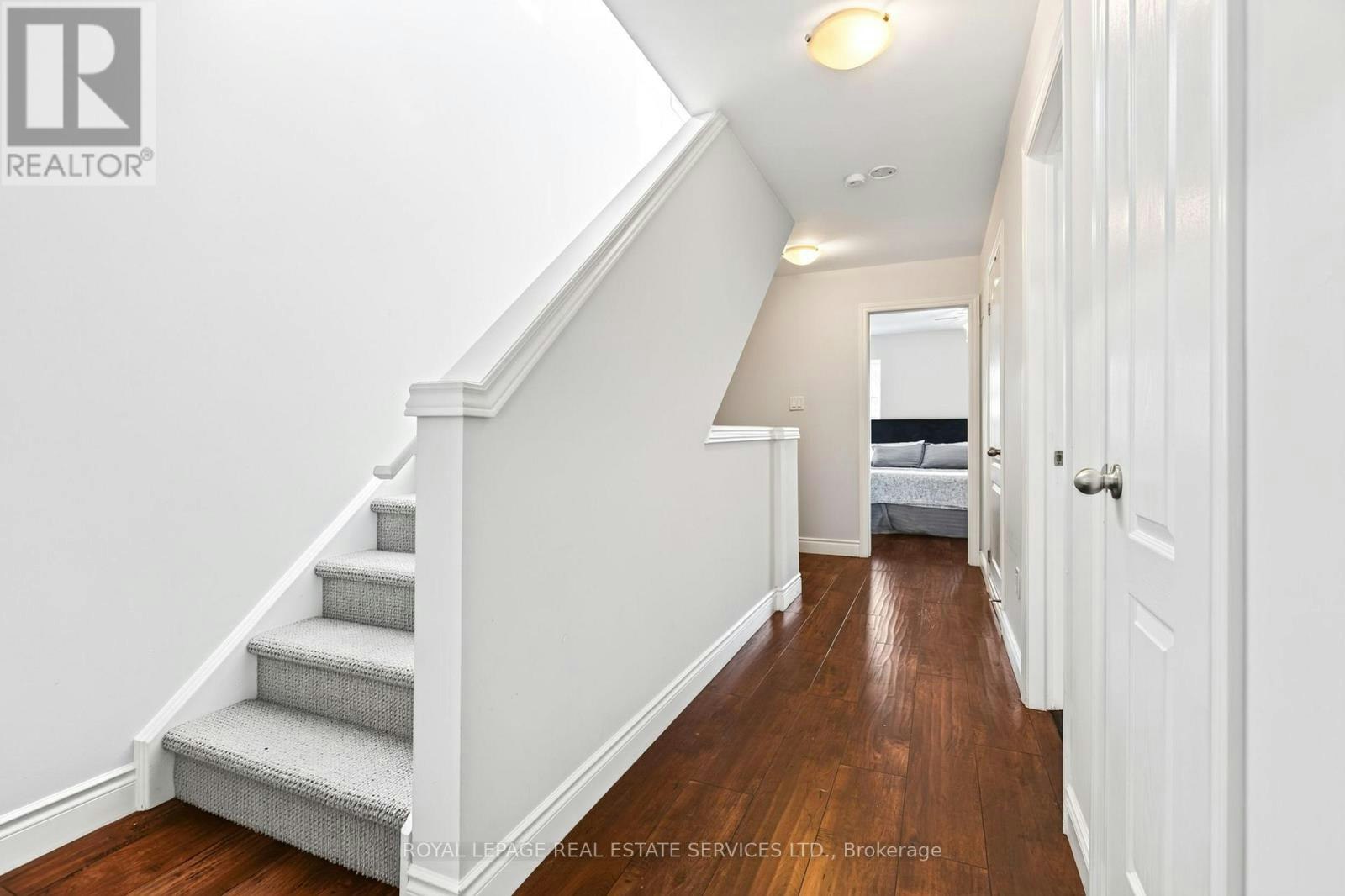 2453 Scholars Common, Burlington, ON, L7P 2W2 - 22