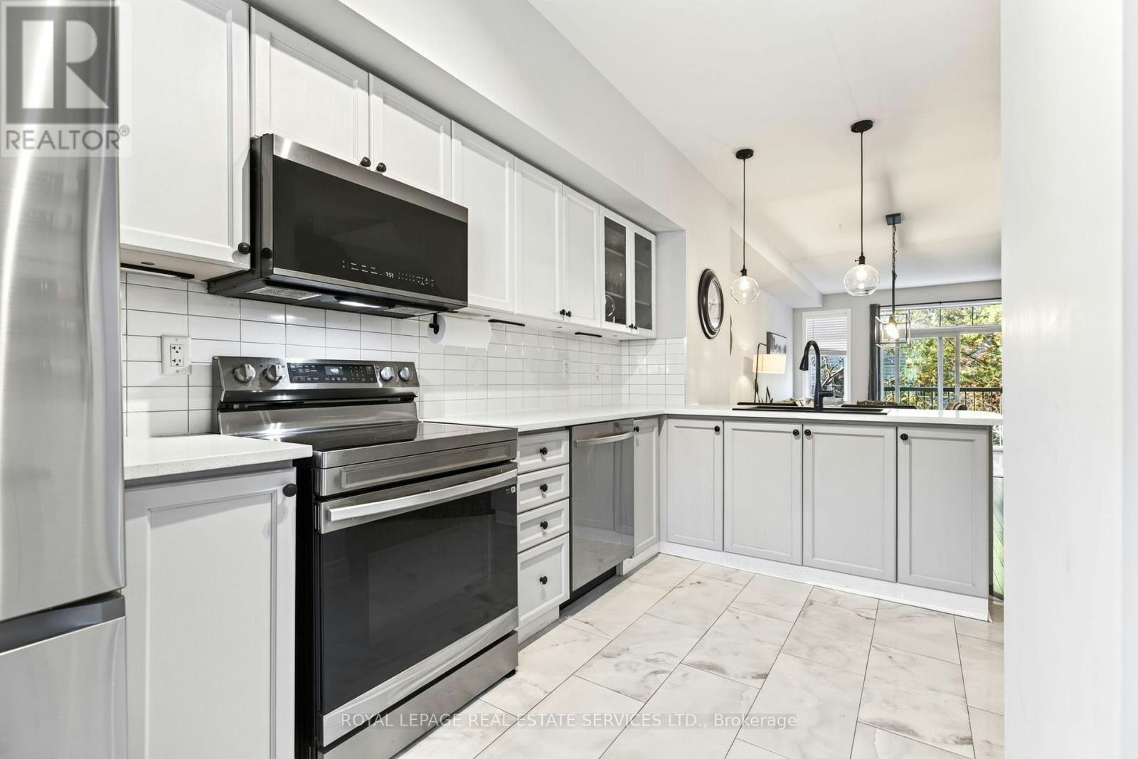 2453 Scholars Common, Burlington, ON, L7P 2W2 - 10