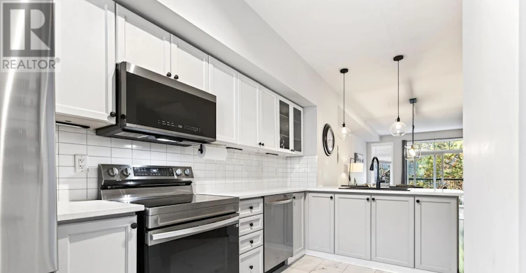 2453 Scholars Common, Burlington, ON, L7P 2W2 - 10