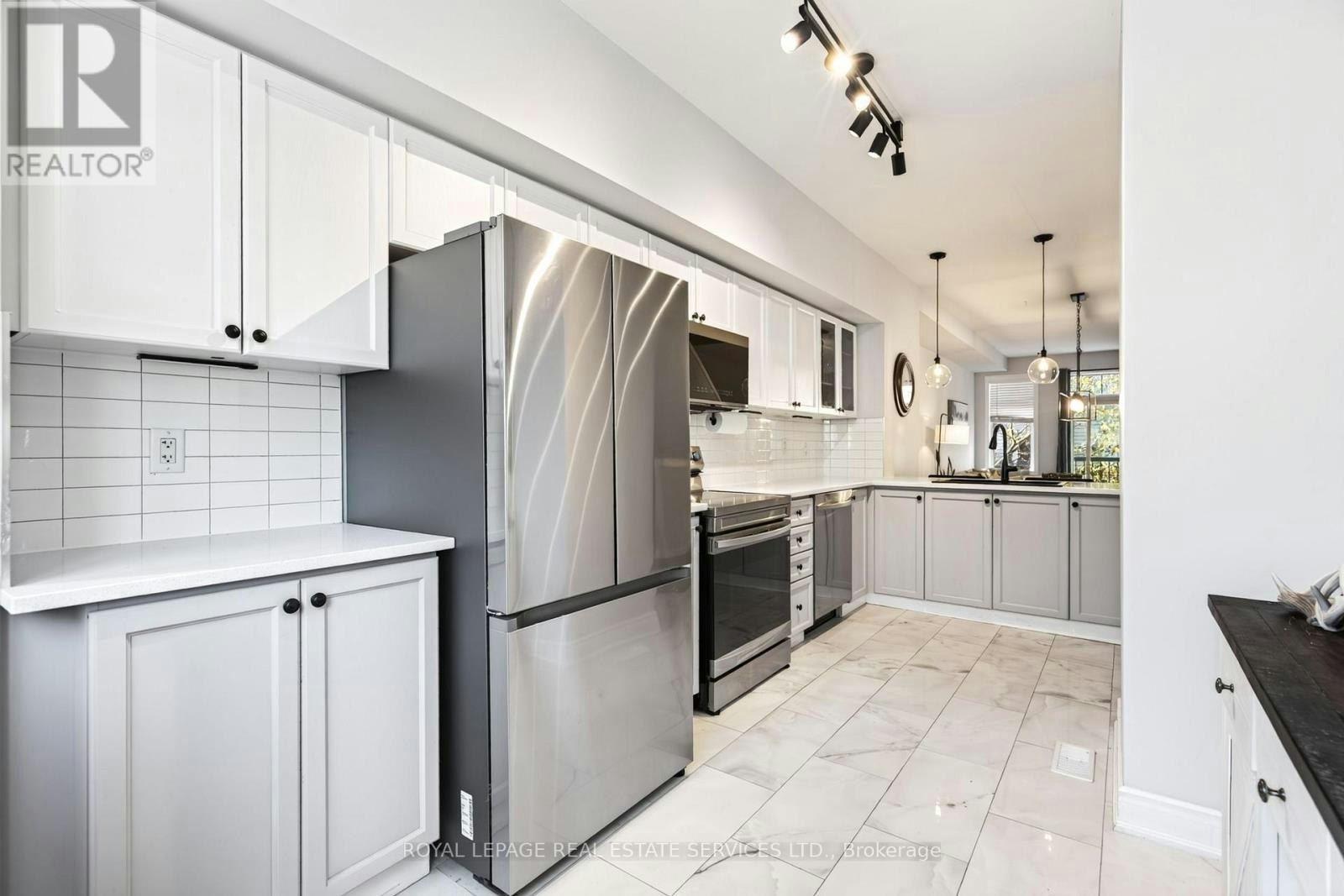 2453 Scholars Common, Burlington, ON, L7P 2W2 - 9