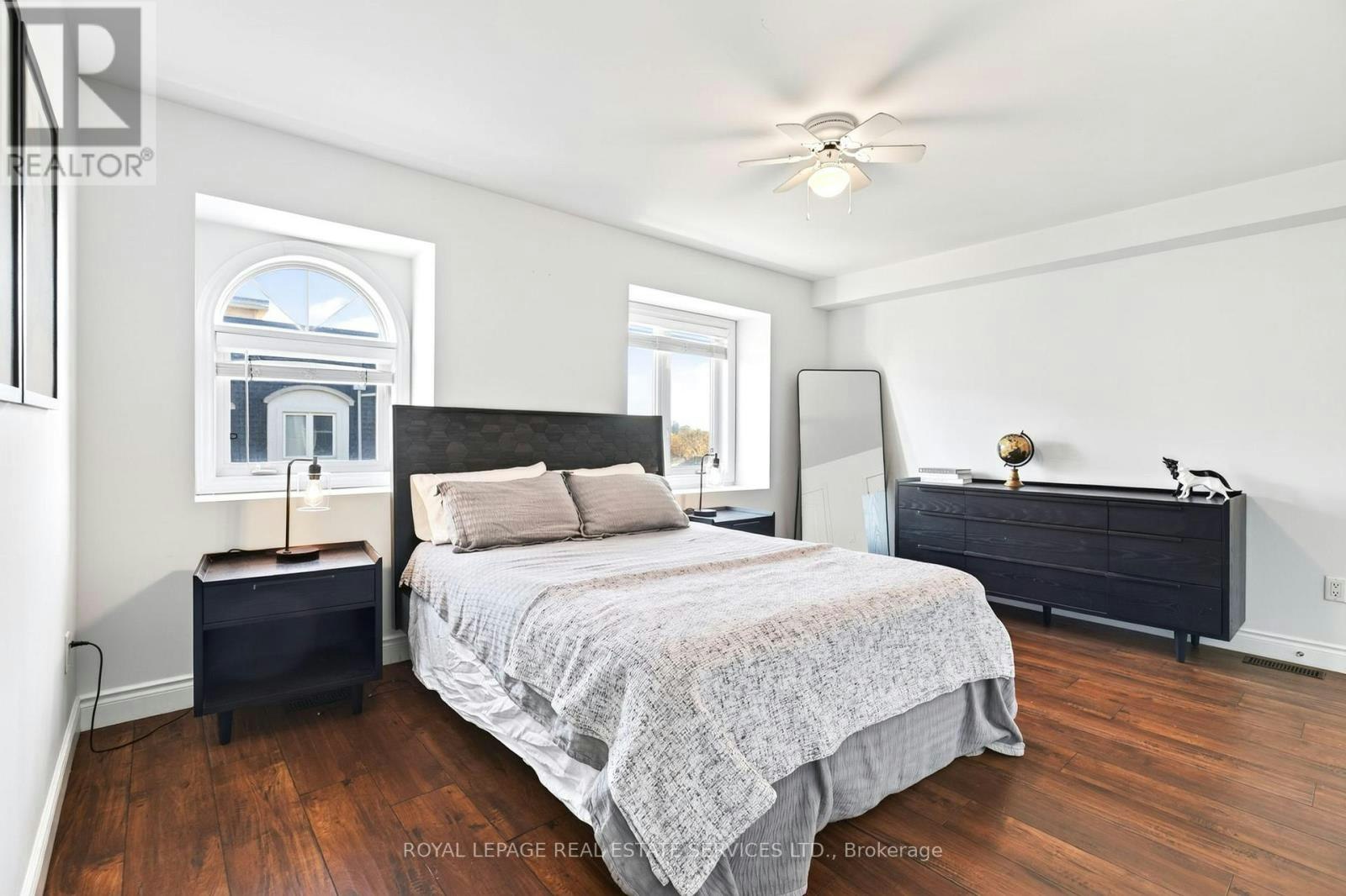 2453 Scholars Common, Burlington, ON, L7P 2W2 - 24