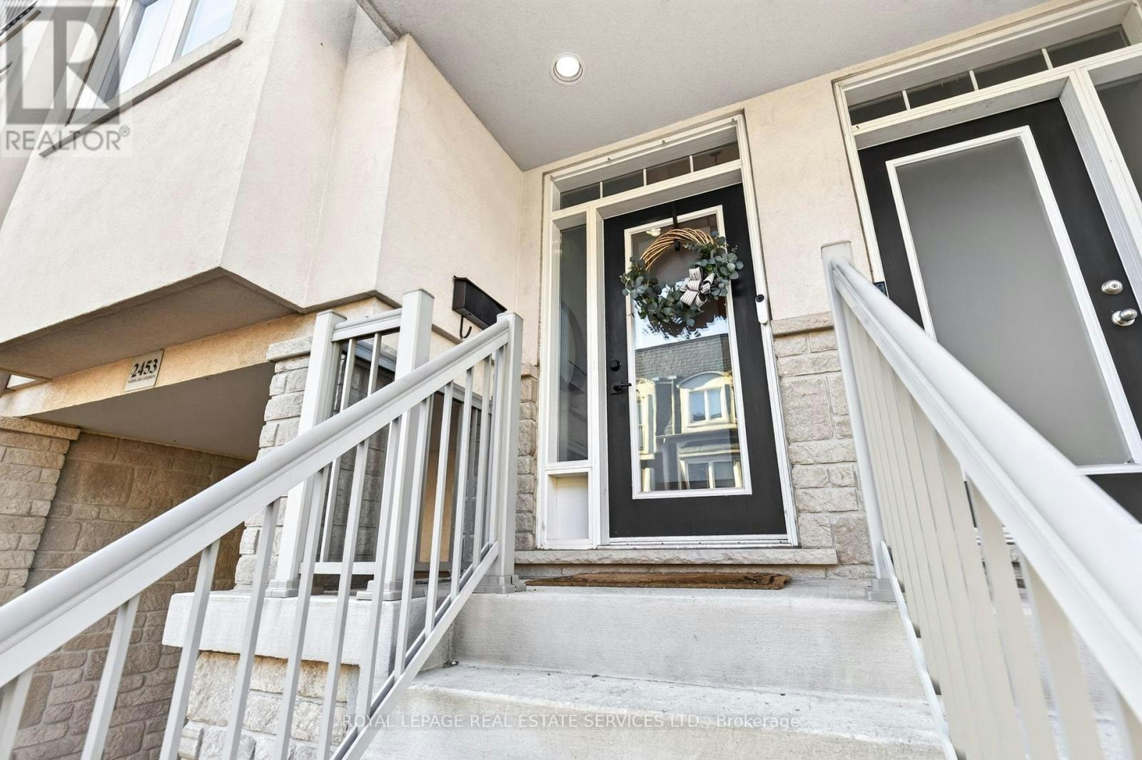 2453 Scholars Common, Burlington, ON, L7P 2W2 - 3