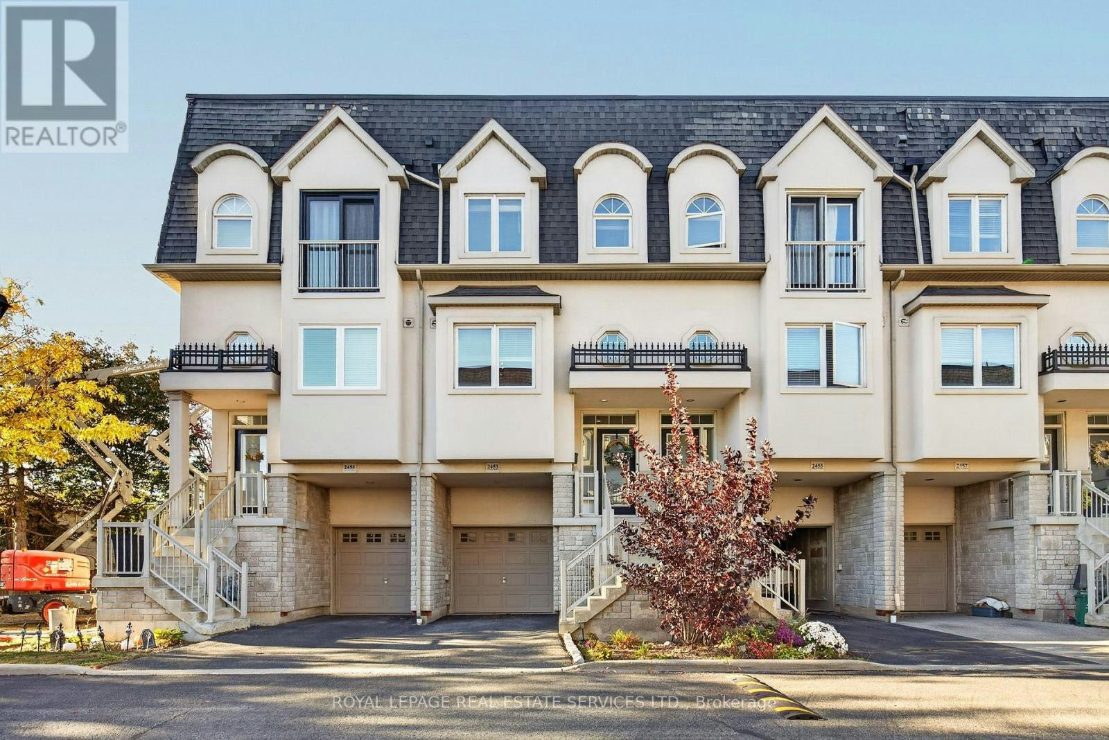 2453 Scholars Common, Burlington, ON, L7P 2W2 - 2