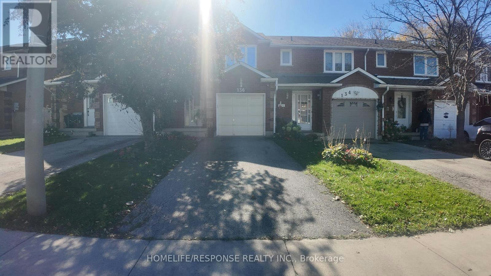 136 Essling Avenue, Hamilton, ON, L9B 2H9