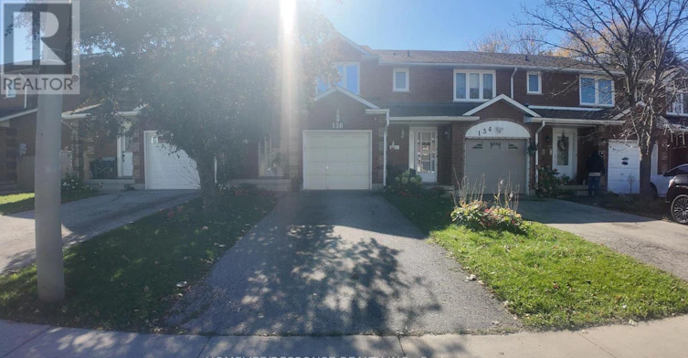 136 Essling Avenue, Hamilton, ON, L9B 2H9