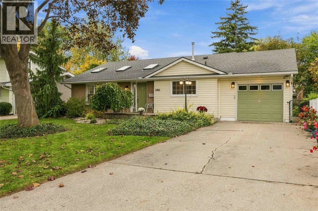 1705 Mulberry Street, Sarnia, ON, N7V 4E9