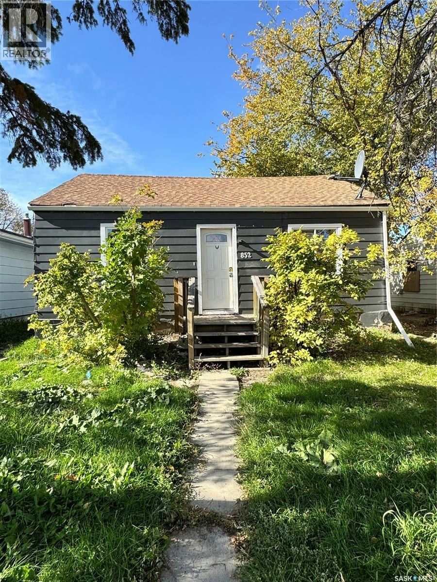 852 Retallack Street, Regina, SK, S4T 2G8
