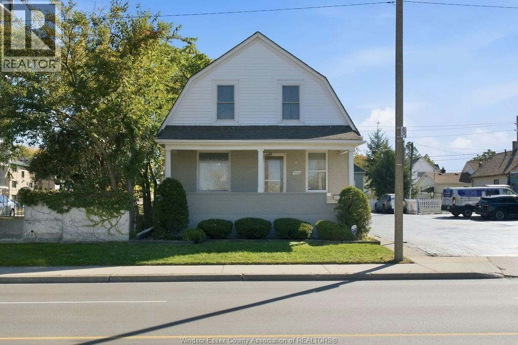 939 Riverside Drive E, Windsor, ON, N9A 2T5