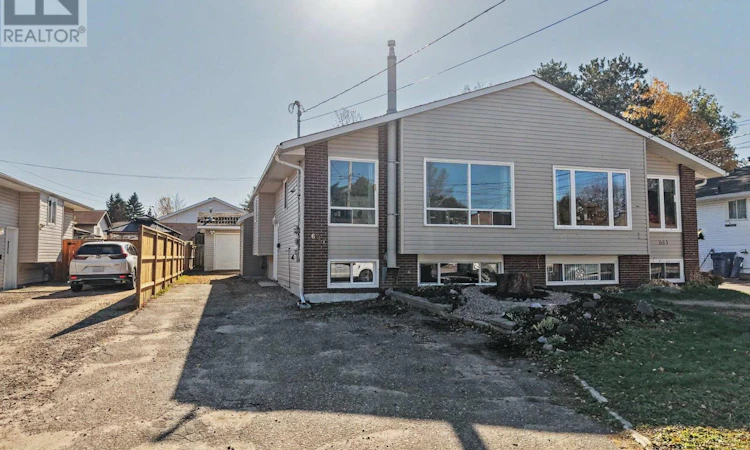 691 Robarts Avenue