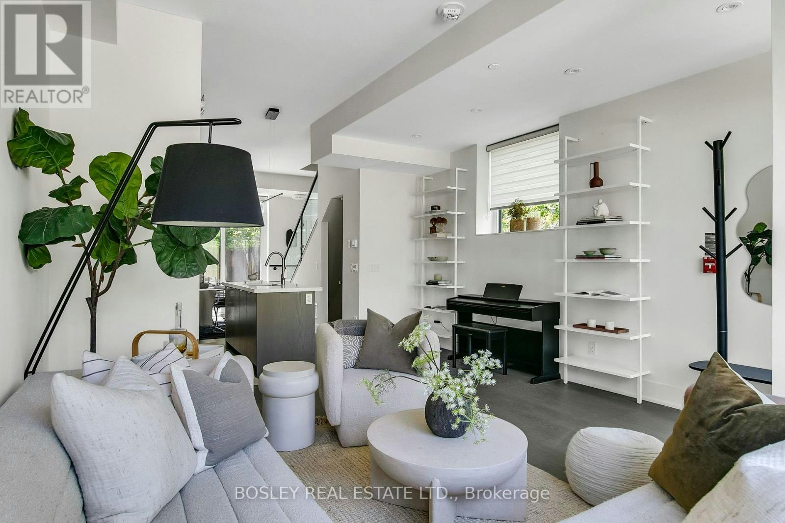 TH05-51 Paul Lane Gardens, Toronto, ON, M5T 2H6 - 7