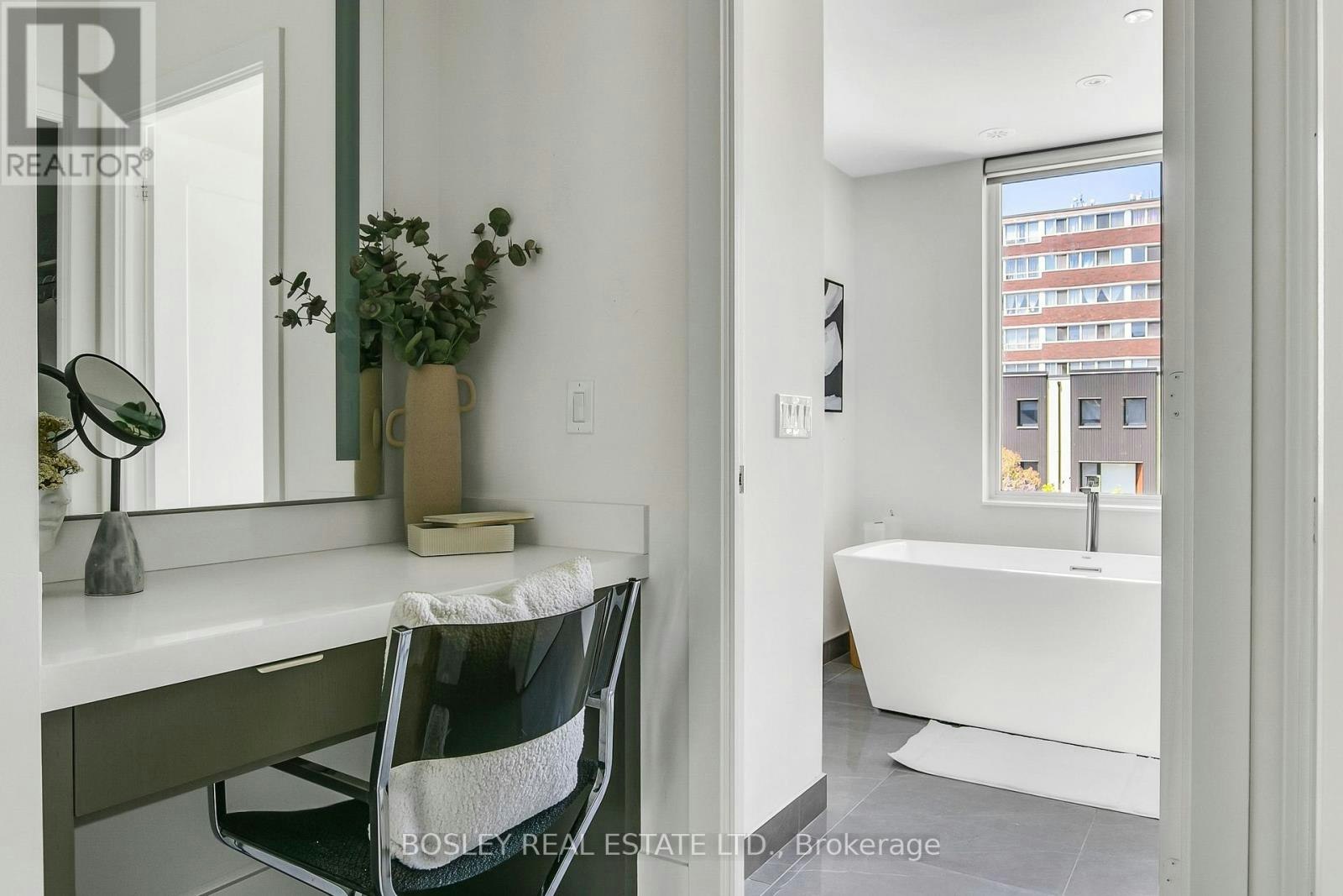 TH05-51 Paul Lane Gardens, Toronto, ON, M5T 2H6 - 35
