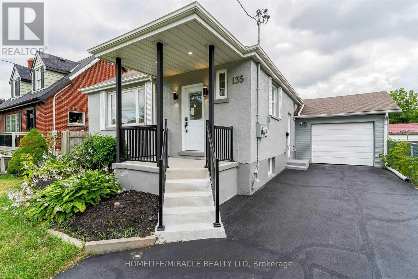135 Central Park Boulevard N, Oshawa, ON, L1G 5Y6 - 2