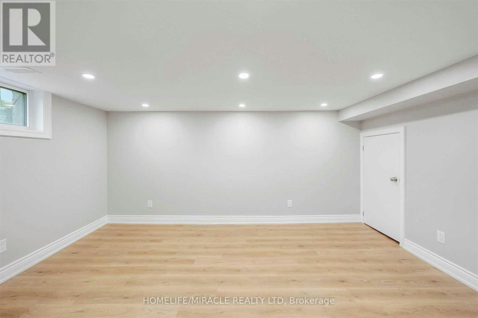 135 Central Park Boulevard N, Oshawa, ON, L1G 5Y6 - 8