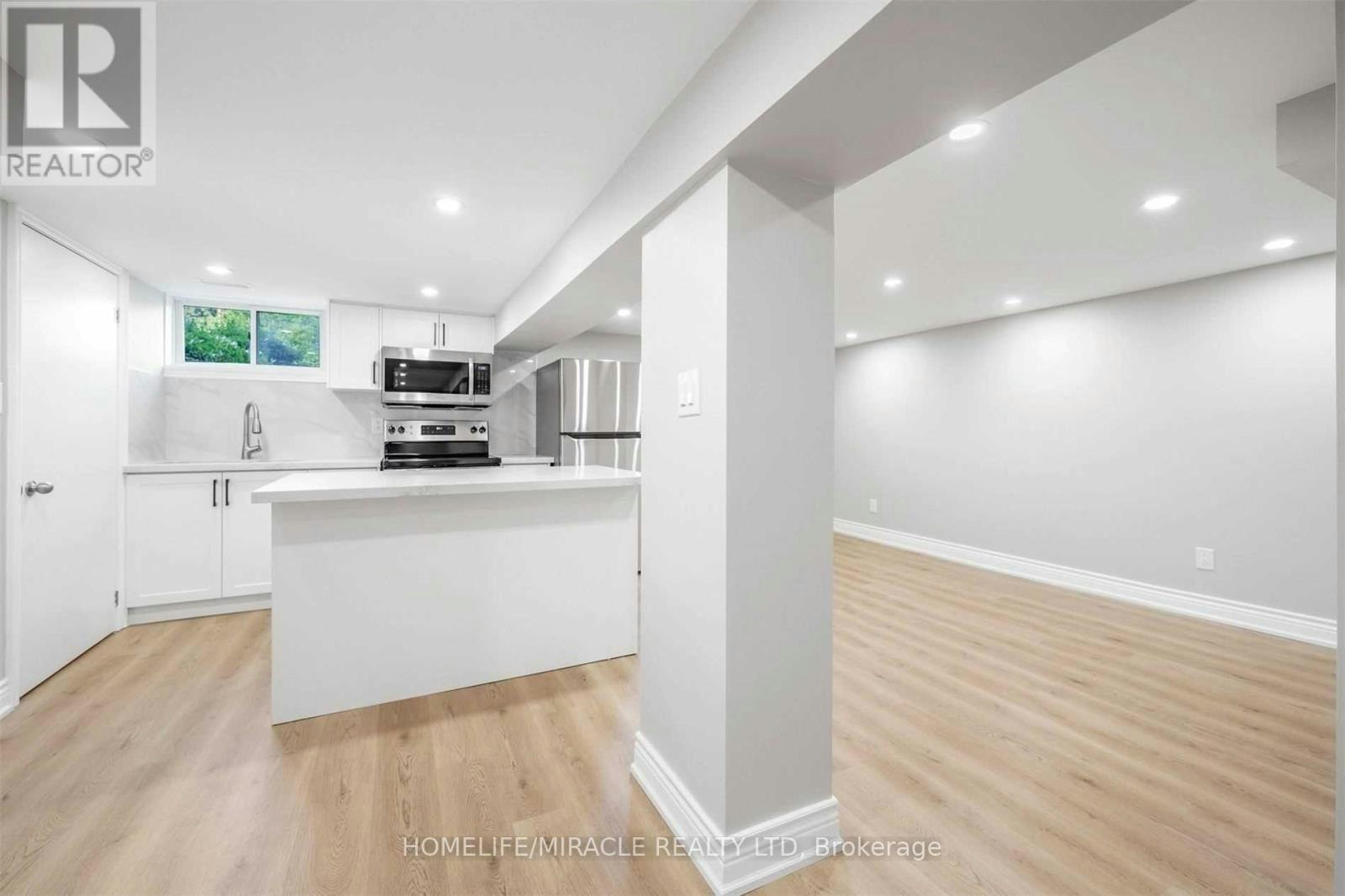 135 Central Park Boulevard N, Oshawa, ON, L1G 5Y6 - 5