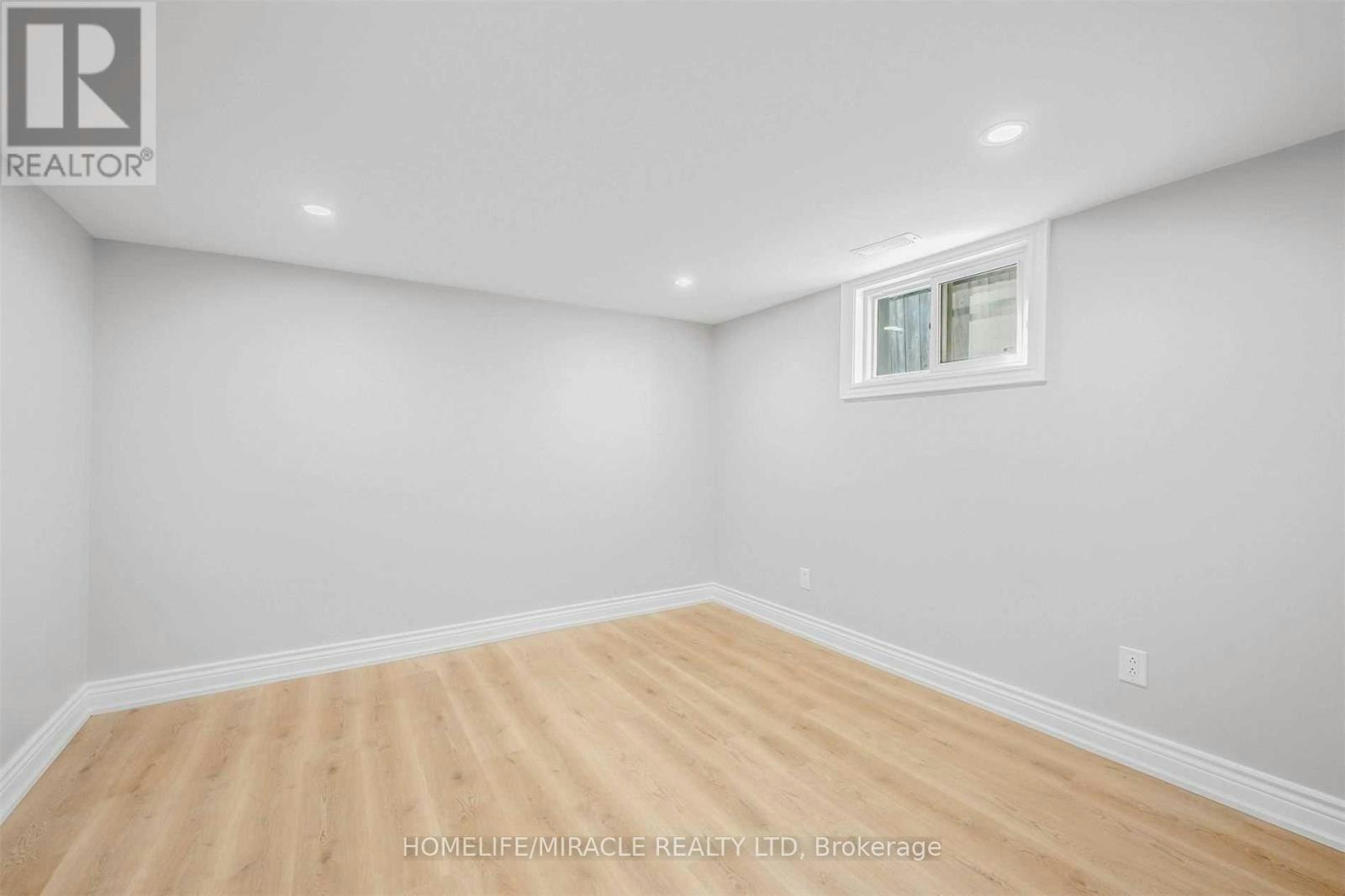 135 Central Park Boulevard N, Oshawa, ON, L1G 5Y6 - 10