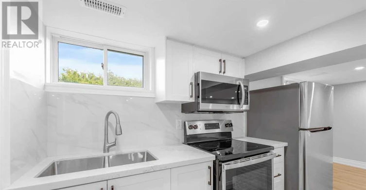 135 Central Park Boulevard N, Oshawa, ON, L1G 5Y6 - 6