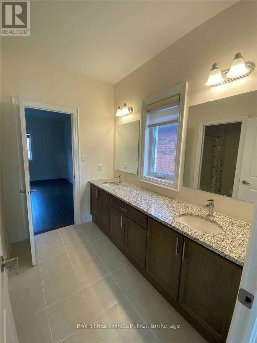 28 Macdonald Court, Richmond Hill, ON, L4E 1E9 - 20