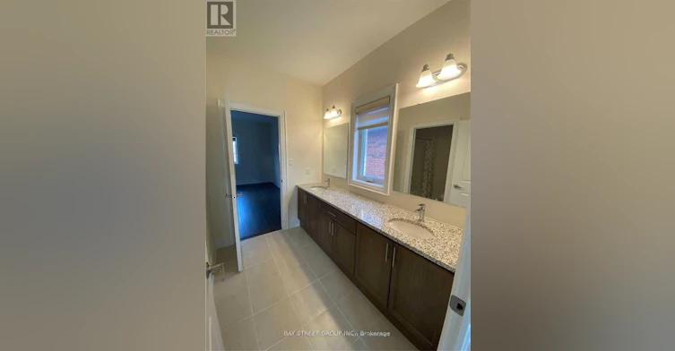 28 Macdonald Court, Richmond Hill, ON, L4E 1E9 - 20