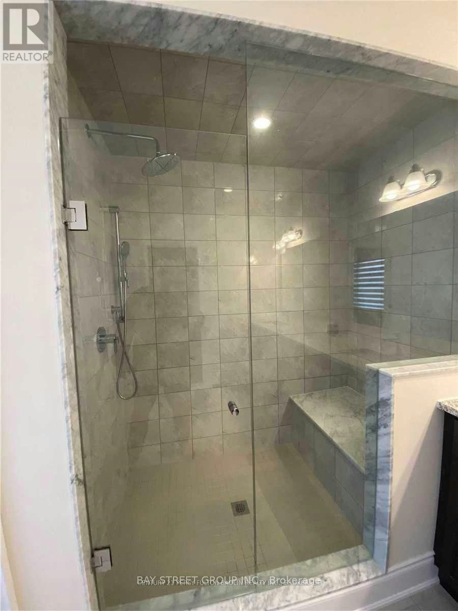 28 Macdonald Court, Richmond Hill, ON, L4E 1E9 - 24