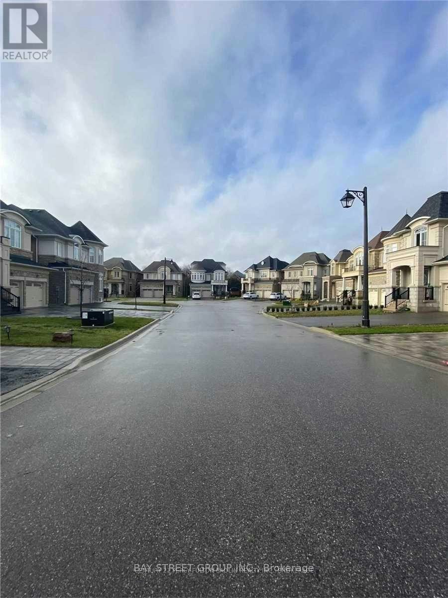 28 Macdonald Court, Richmond Hill, ON, L4E 1E9 - 34