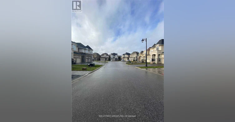 28 Macdonald Court, Richmond Hill, ON, L4E 1E9 - 34