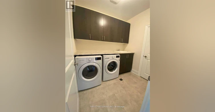 28 Macdonald Court, Richmond Hill, ON, L4E 1E9 - 12