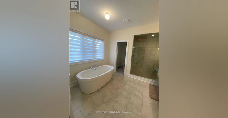 28 Macdonald Court, Richmond Hill, ON, L4E 1E9 - 14