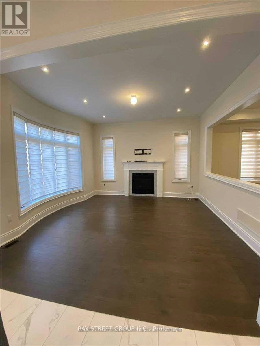 28 Macdonald Court, Richmond Hill, ON, L4E 1E9 - 5