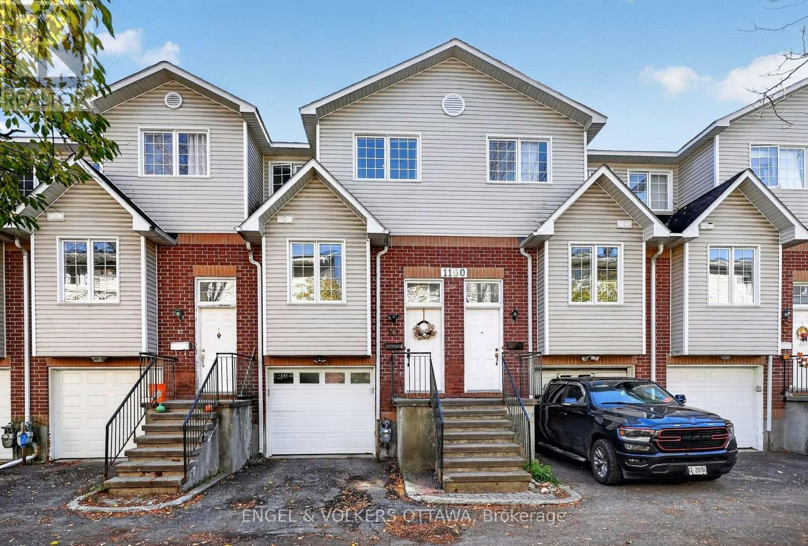 10-1160 Belanger Avenue, Ottawa, ON, K1H 8A2