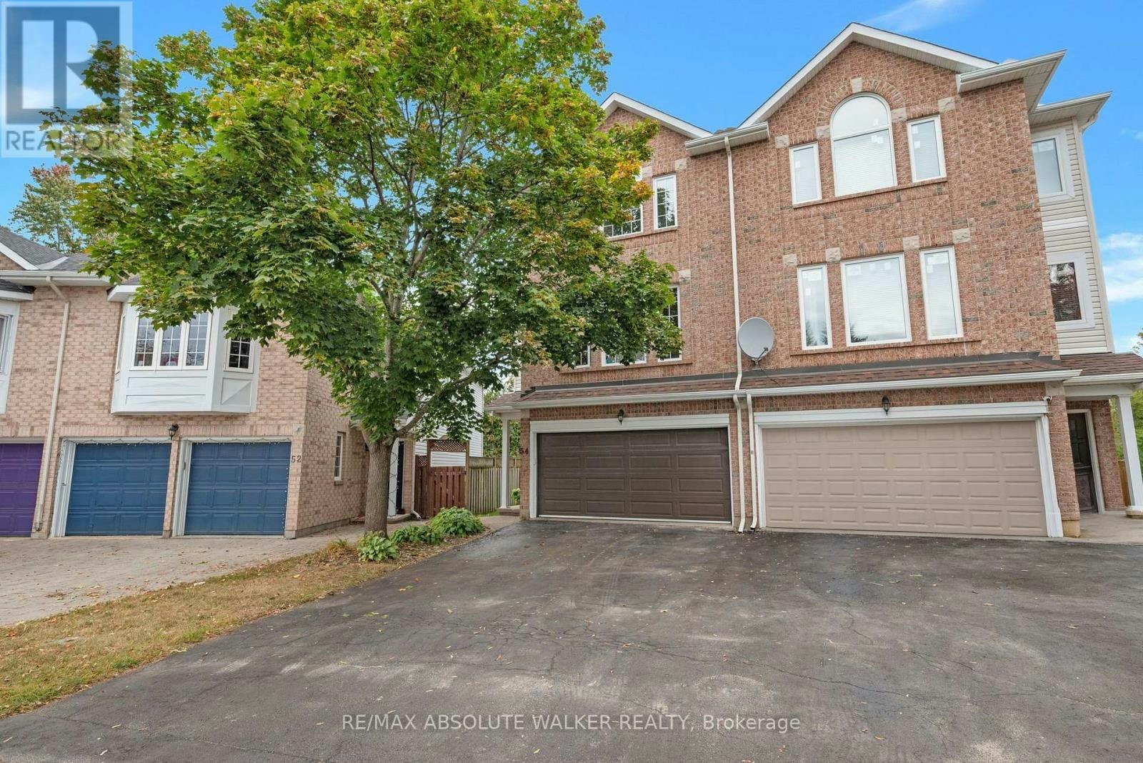 54 Castle Glen Crescent, Ottawa, ON, K2L 4H1