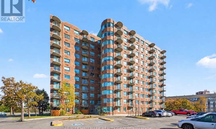 309-1440 Heron Road