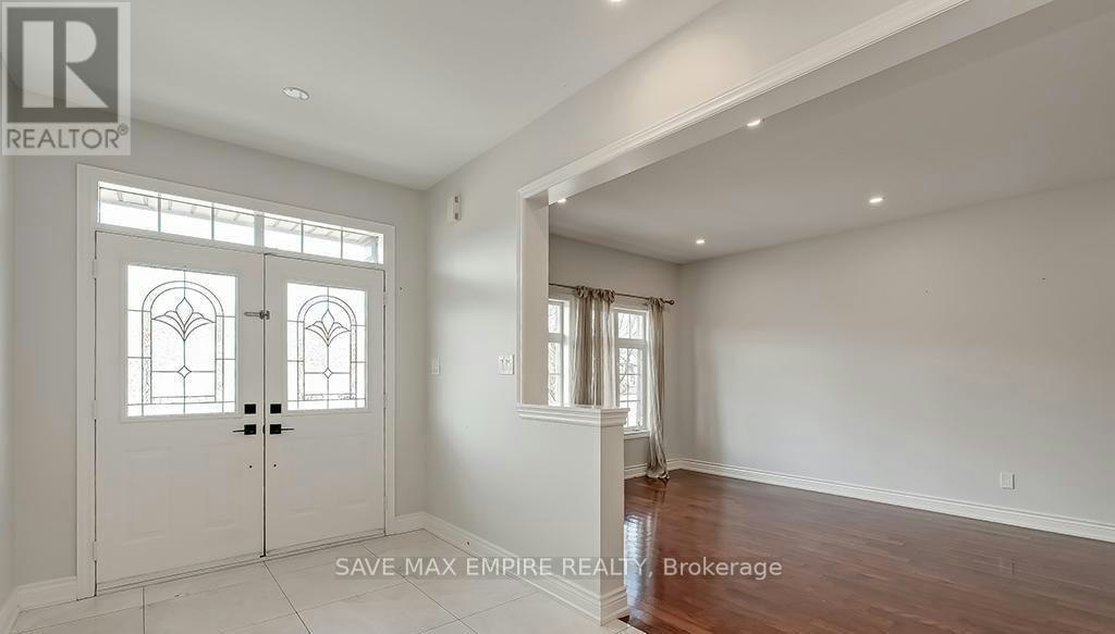 2596 North Ridge Trail, Oakville, ON, L6H 7L5 - 3