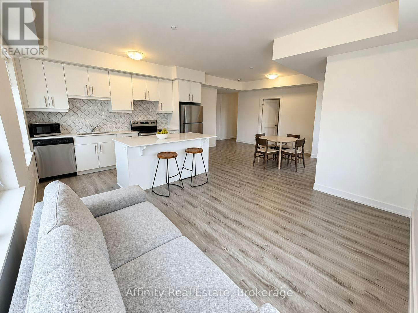 212-251 Northfield Drive E, Waterloo, ON, N2J 4G8 - 7