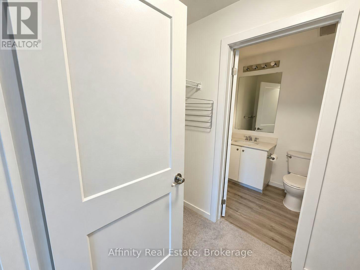 212-251 Northfield Drive E, Waterloo, ON, N2J 4G8 - 17
