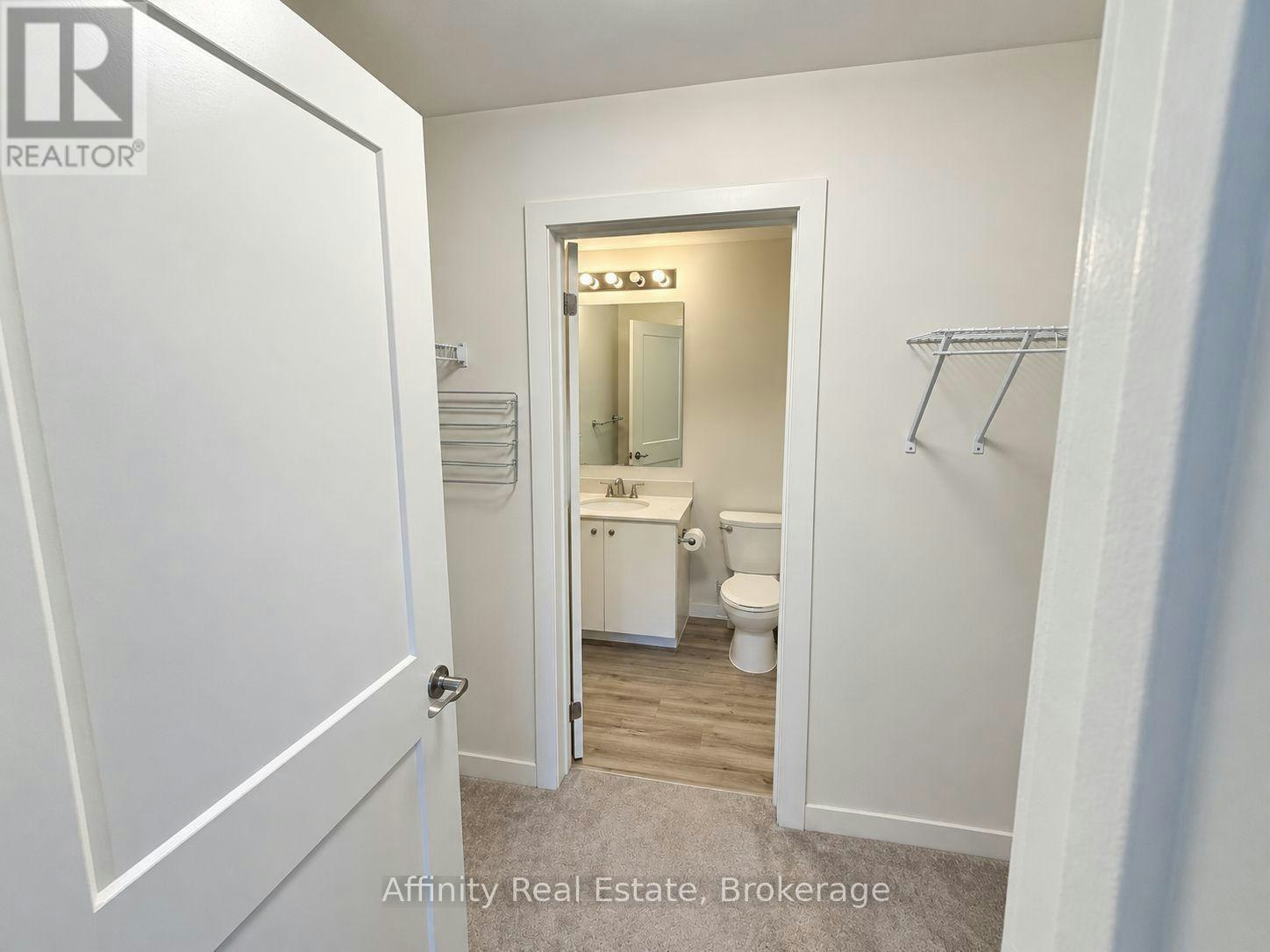 212-251 Northfield Drive E, Waterloo, ON, N2J 4G8 - 23