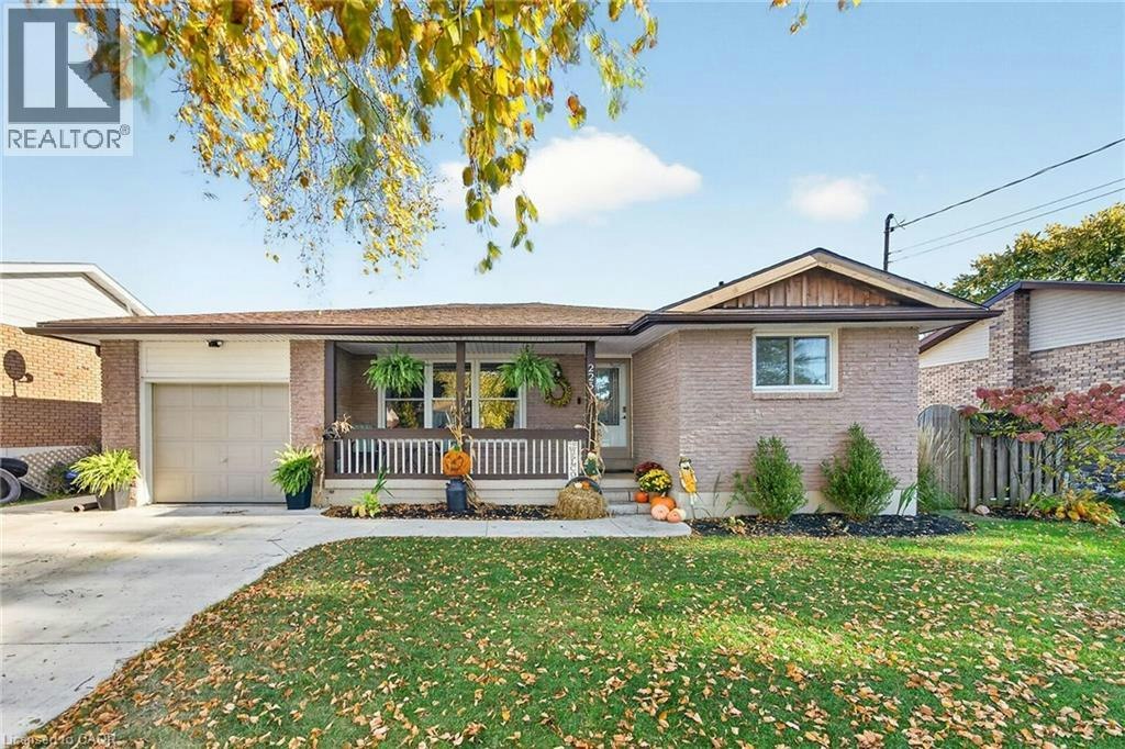 225 Maccrae Drive, Cayuga, ON, N3W 1K5