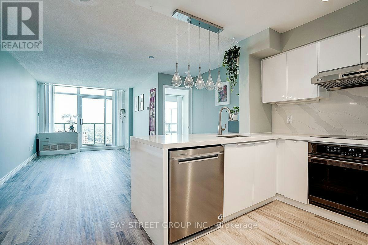 PH3-5500 Yonge Street, Toronto, ON, M2N 7L1 - 4