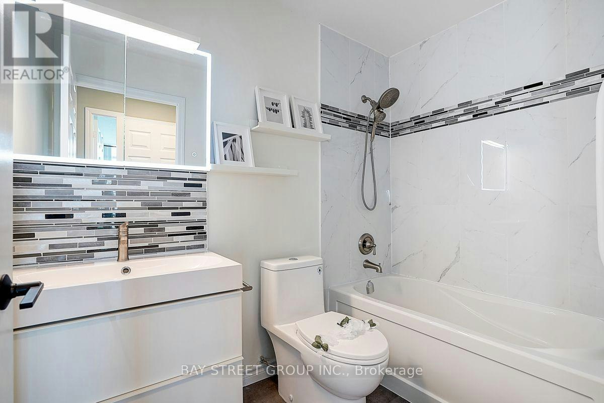 PH3-5500 Yonge Street, Toronto, ON, M2N 7L1 - 19