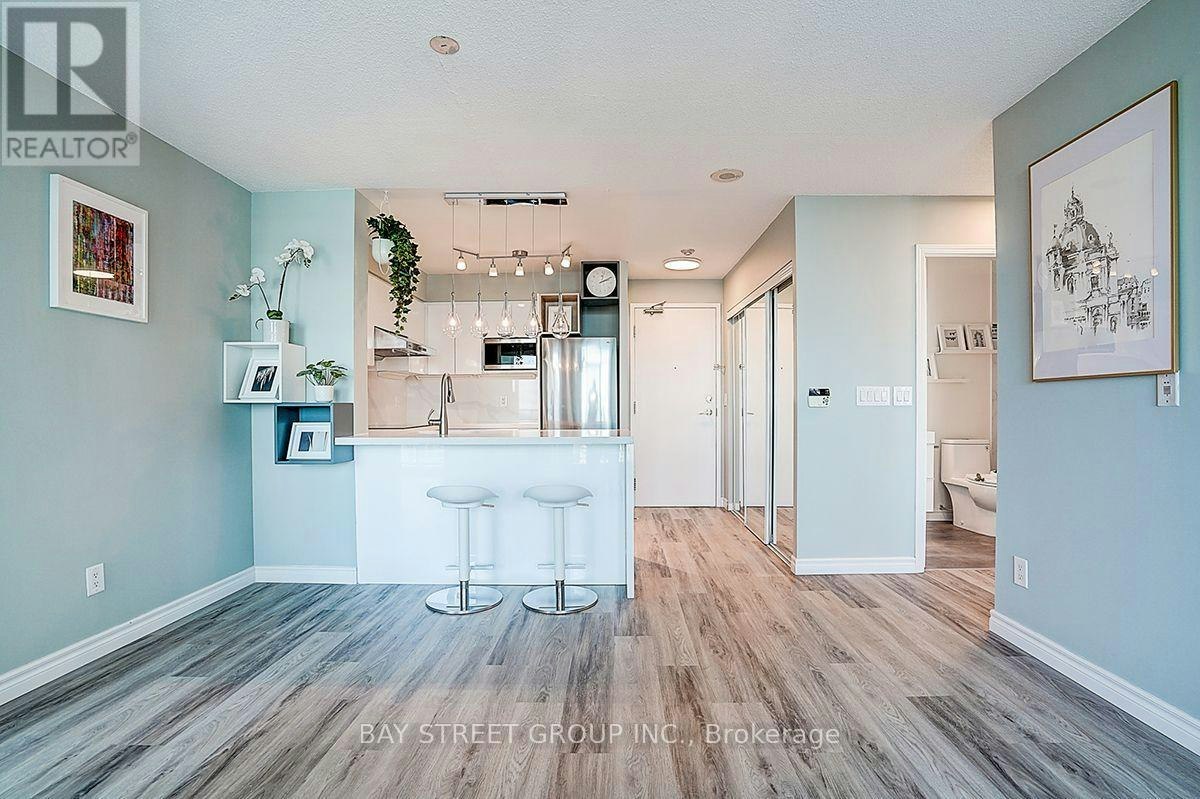PH3-5500 Yonge Street, Toronto, ON, M2N 7L1 - 8
