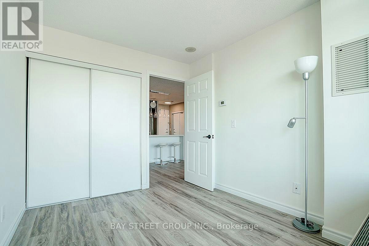 PH3-5500 Yonge Street, Toronto, ON, M2N 7L1 - 16