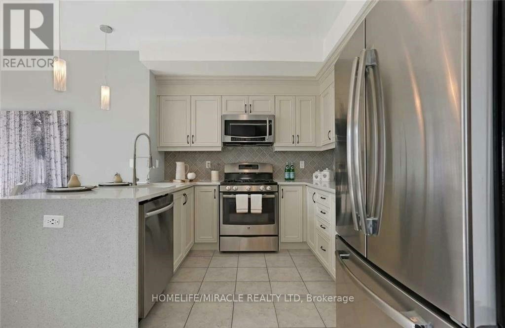 32 Mcdonald Crescent, Clarington, ON, L1B 0E2 - 4
