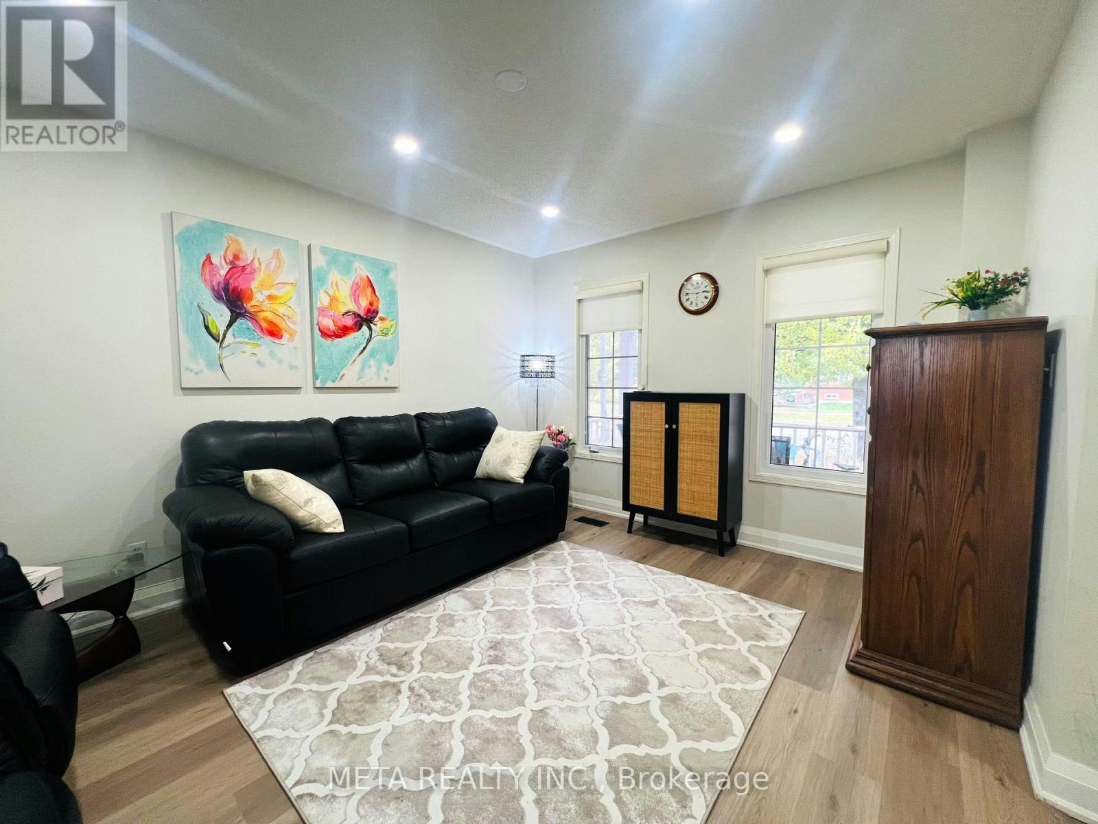 39 Bayside Gate, Whitby, ON, L1N 9W5 - 4