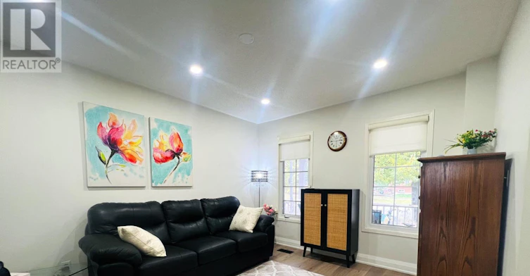 39 Bayside Gate, Whitby, ON, L1N 9W5 - 4