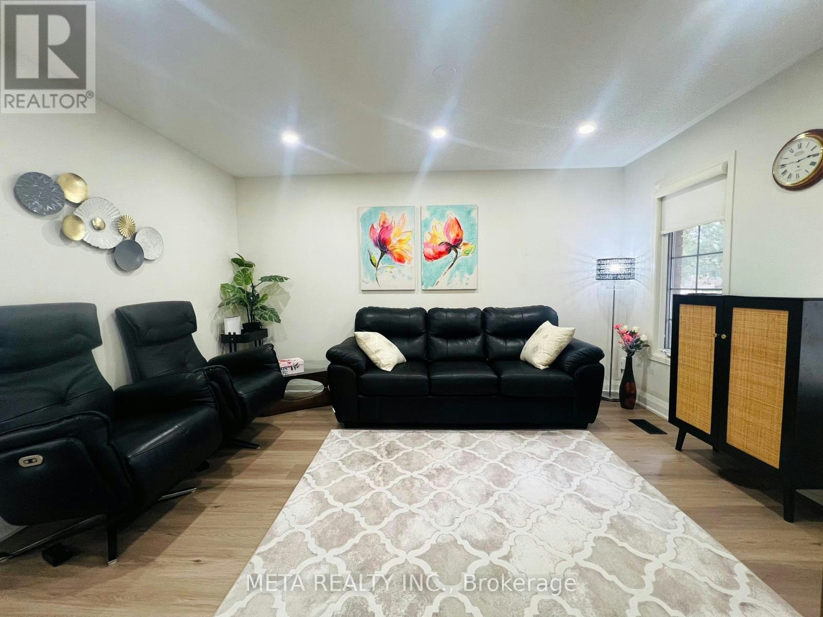 39 Bayside Gate, Whitby, ON, L1N 9W5 - 3
